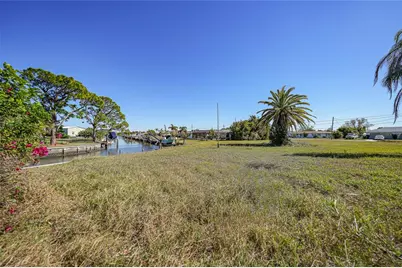 157 Deerfield Avenue NE, Port Charlotte, FL 33952 - Photo 32