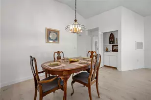 660 Linden Dr, Englewood, FL 34223 - Photo 6