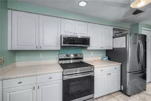 236 Annapolis Ln, Rotonda West, FL 33947 - Photo 14