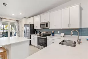 17445 Opal Sand Dr, Venice, FL 34293 - Photo 6