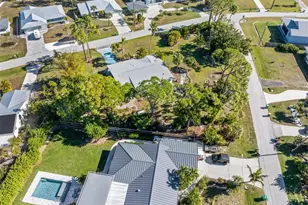 2091 Oyster Creek Dr, Englewood, FL 34224 - Photo 42