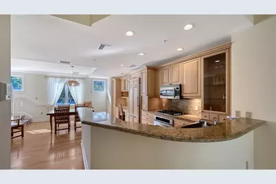 235 Cocoanut Avenue #117C, Sarasota, FL 34236 - Photo 8