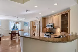 235 Cocoanut Ave, Sarasota, FL 34236 - Photo 8