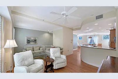 235 Cocoanut Avenue #117C, Sarasota, FL 34236 - Photo 12