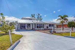 2075 Pennsylvania Ave, Englewood, FL 34224 - Photo 8