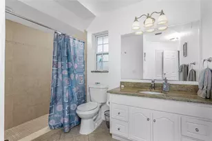 416 Devonshire Ln, Venice, FL 34293 - Photo 36