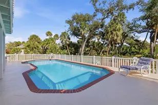 2020 E Dolphin Dr, Englewood, FL 34223 - Photo 38