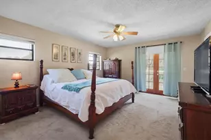 2020 E Dolphin Dr, Englewood, FL 34223 - Photo 24