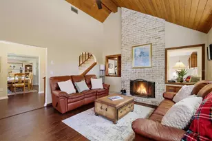 2020 E Dolphin Dr, Englewood, FL 34223 - Photo 10