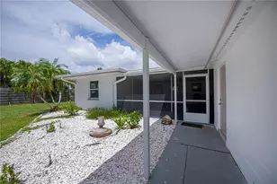 352 Oak St, Englewood, FL 34223 - Photo 16