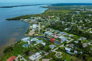 352 Oak St, Englewood, FL 34223 - Photo 1