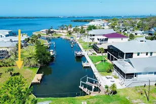 352 Oak St, Englewood, FL 34223 - Photo 6