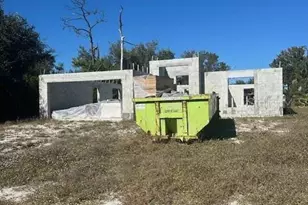 152 Albatross Rd, Rotonda West, FL 33947 - Photo 1