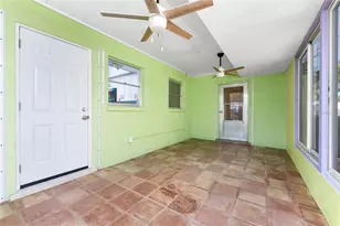 90 Wilhelm Dr, Englewood, FL 34223 - Photo 8