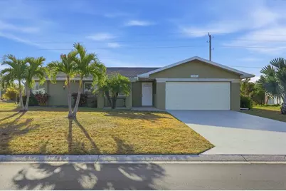 33 Annapolis Lane, Rotonda West, FL 33947 - Photo 1