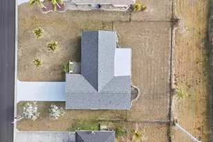 33 Annapolis Ln, Rotonda West, FL 33947 - Photo 22