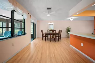 207 Oberlin Rd, Venice, FL 34293 - Photo 4