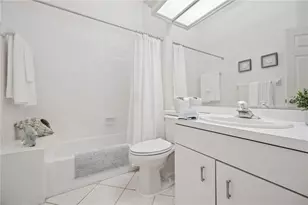 547 Fallbrook Dr, Venice, FL 34292 - Photo 32