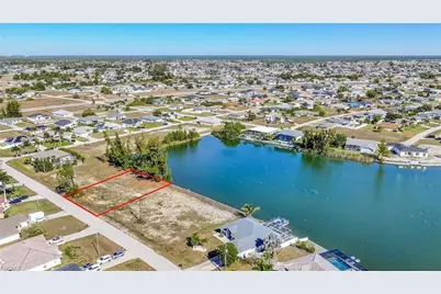 1235 NW 20th Place, Cape Coral, FL 33993 - Photo 26