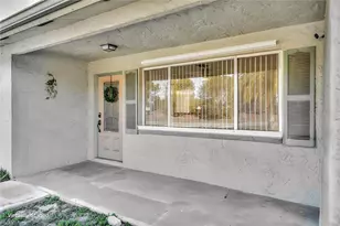 158 SE 26th St, Cape Coral, FL 33904 - Photo 4