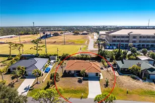 1053 Bay Harbor Dr, Englewood, FL 34224 - Photo 2