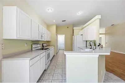 138 Braemar Avenue, Venice, FL 34293 - Photo 8