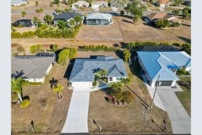 183 Mariner Lane, Rotonda West, FL 33947 - Photo 2