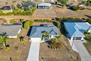 183 Mariner Ln, Rotonda West, FL 33947 - Photo 2