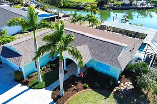 1221 Bayshore Dr, Englewood, FL 34223 - Photo 2