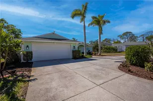 1221 Bayshore Dr, Englewood, FL 34223 - Photo 8