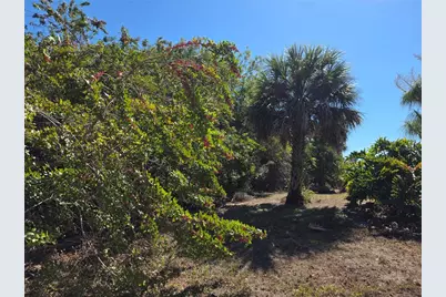 698 Lomond Drive, Port Charlotte, FL 33953 - Photo 4