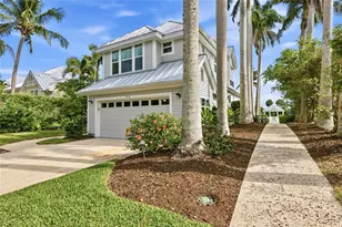 152 Carrick Bend Ln, Boca Grande, FL 33921 - Photo 2