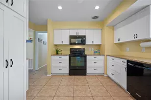 556 S Neponsit Dr, Venice, FL 34293 - Photo 24