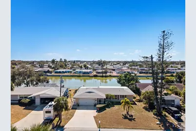 556 S Neponsit Drive, Venice, FL 34293 - Photo 1