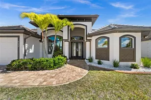 8242 Tracy Cir, Port Charlotte, FL 33981 - Photo 2