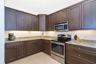 2090 Piave Ln, Venice, FL 34292 - Photo 10