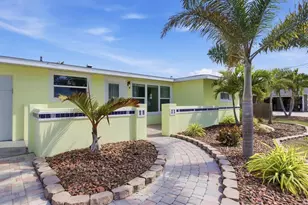 1455 Lemon Bay Dr, Englewood, FL 34223 - Photo 4