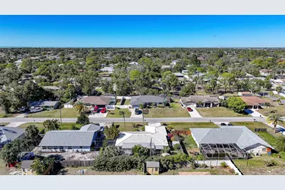 417 Crane Road, Venice, FL 34293 - Photo 2