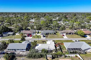 417 Crane Rd, Venice, FL 34293 - Photo 2