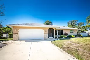 3182 Chestnut Rd, Venice, FL 34293 - Photo 2