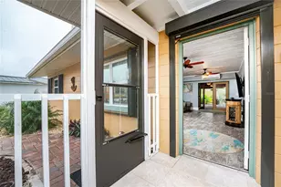 2186 Oyster Creek Dr, Englewood, FL 34224 - Photo 6