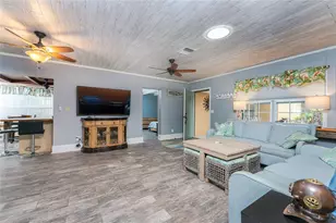 2186 Oyster Creek Dr, Englewood, FL 34224 - Photo 10