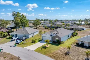 16153 Alcira Cir, Punta Gorda, FL 33955 - Photo 4