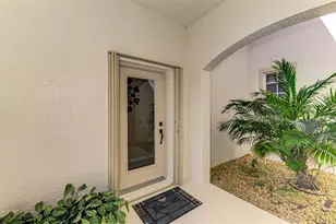 4697 Club Dr, Port Charlotte, FL 33953 - Photo 4