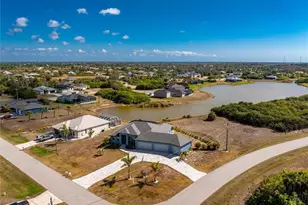 401 Albatross Rd, Rotonda West, FL 33947 - Photo 70