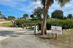 1533 Crest Dr, Englewood, FL 34223 - Photo 36