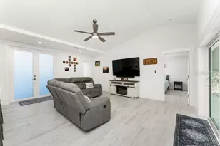 16211 Chamberlain Blvd, Port Charlotte, FL 33954 - Photo 4