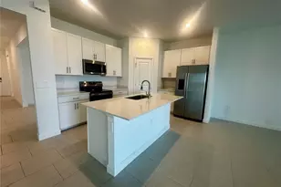 8140 St Kitts Cir, Englewood, FL 34224 - Photo 4