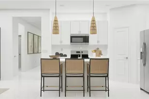 8140 St Kitts Cir, Englewood, FL 34224 - Photo 2