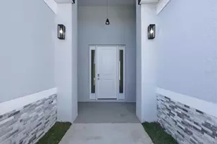 187 Sesame Rd E, Rotonda West, FL 33947 - Photo 4